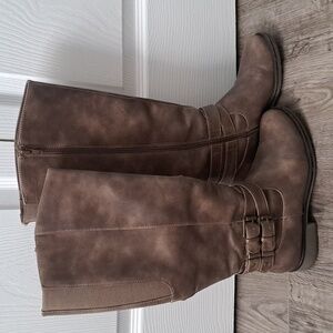 Womens knee high boots